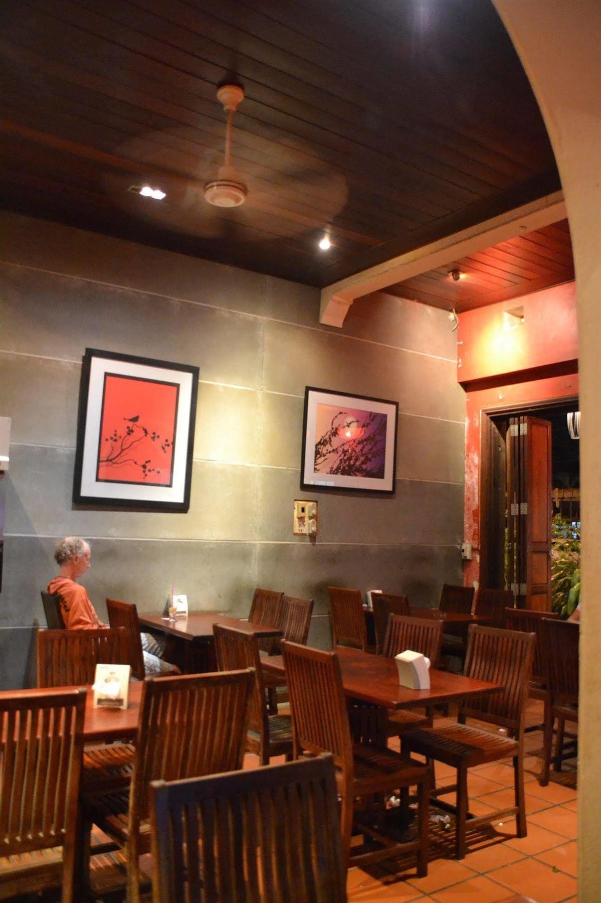 Hotel Inthira Thakhek Zewnętrze zdjęcie